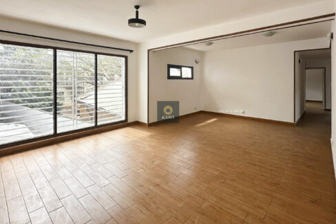living appartement T4 Ambohibao